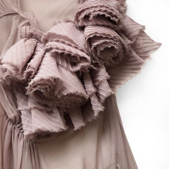 Bebe mauve pale blush rose sheer mesh romantic y2k 3D flower top - Picture 4 of 8